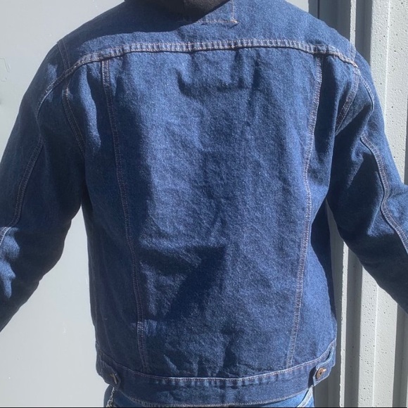 (FASHION NOVA JEAN JACKET) - Picture 2 of 4